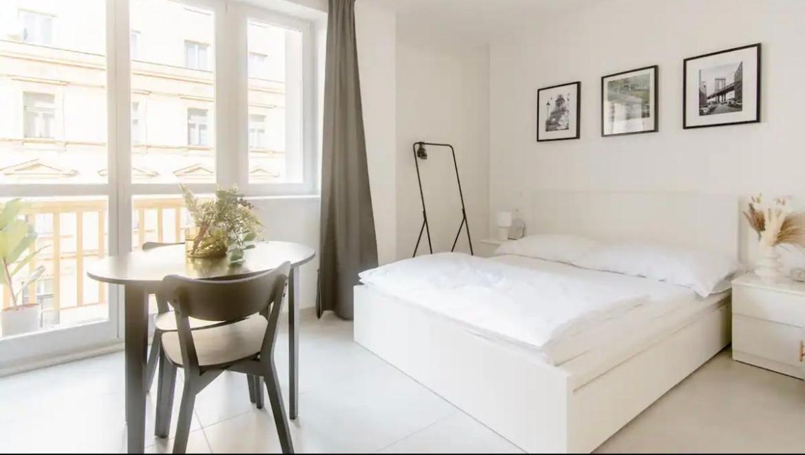 Apartament Cozy & New Peace Sq.