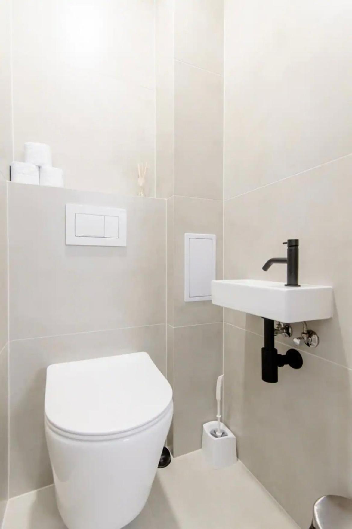 Cozy & New Peace Sq. Apartament Praga