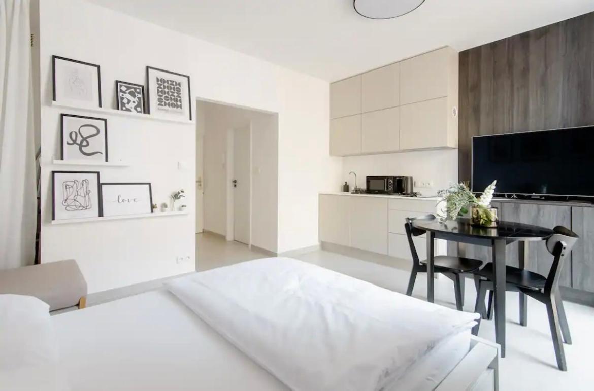 Cozy & New Peace Sq. Apartament *